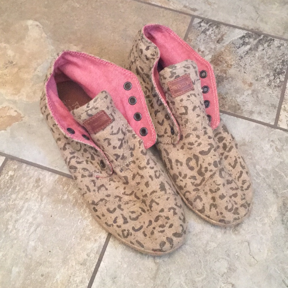 Toms Leopard Flats